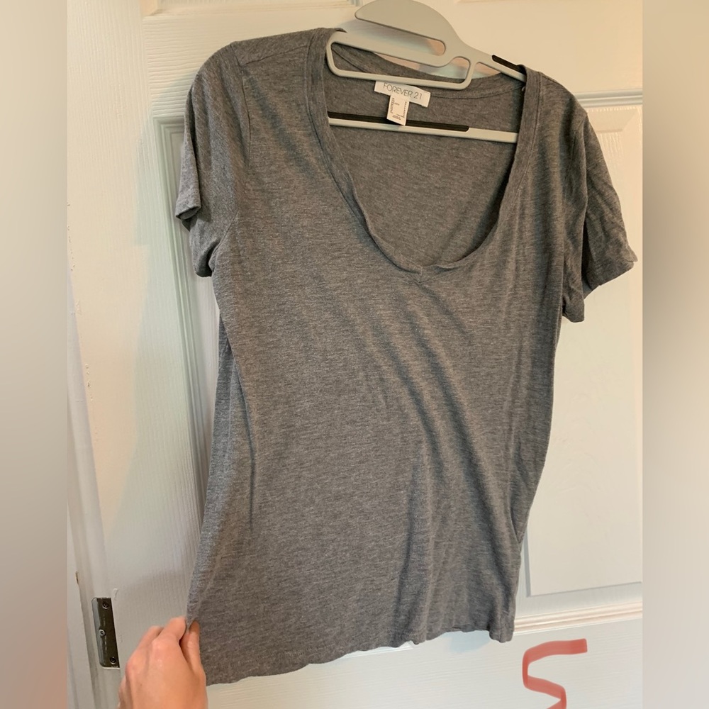 Basic gray tee